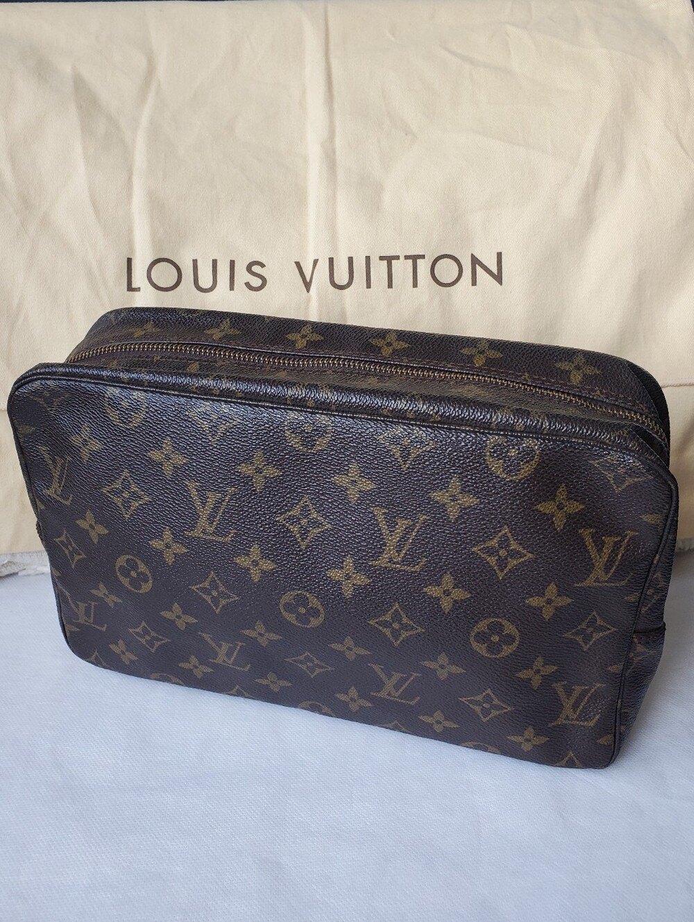 Louis Vuitton Monogram Bag - Dark Brown with Gold Motif - Picture 3 of 16